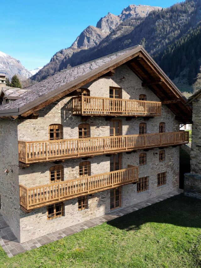 PHOTO-2025-12-01-13-28-30-aspect-ratio-1440-1920